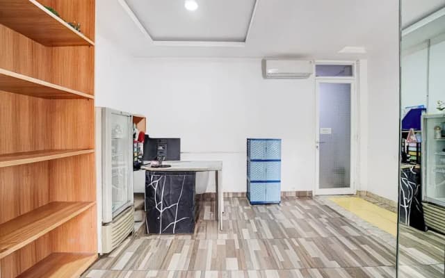 Capital O 94914 Kemayoran Guest House
