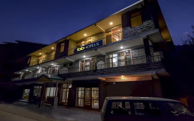FabHotel Misty Hills