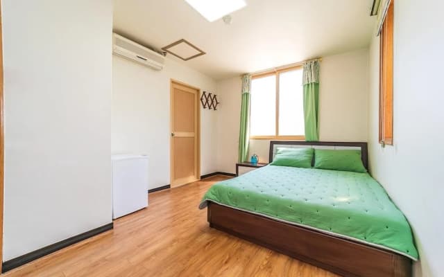 Hoony Guest House
