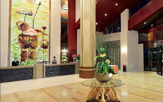 Chengdu Xinjin Celebrity City Hotel