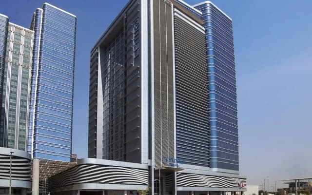 Centro Capital Centre by Rotana Hotel
