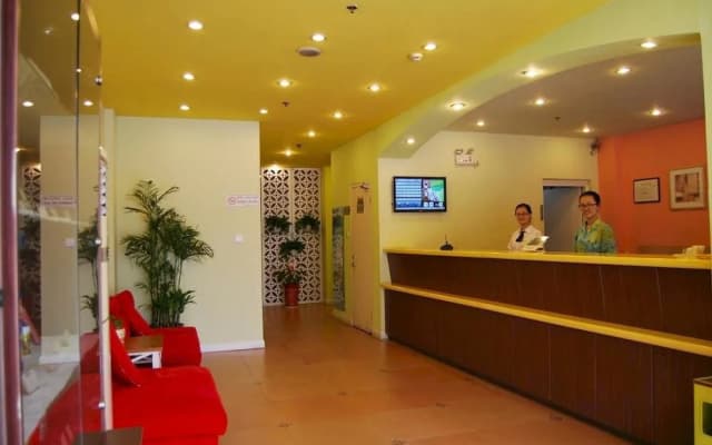 Homeinn Hotel (Xuzhou Jiefang South Road Mining University Wenchang Campus Subway Station)