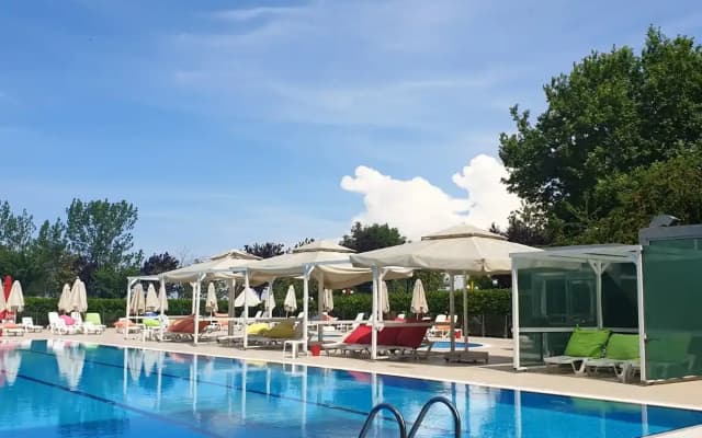 Sporköy Hotel & Beach Club