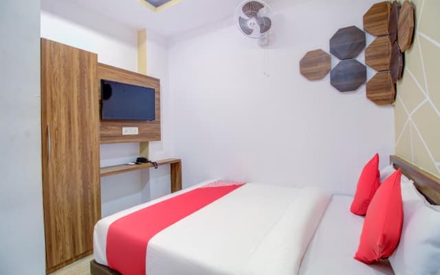 OYO 69614 Hotel Diamond