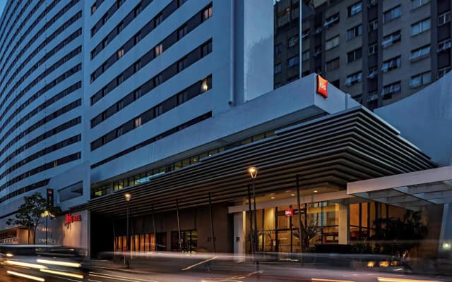 Ibis Curitiba Shopping