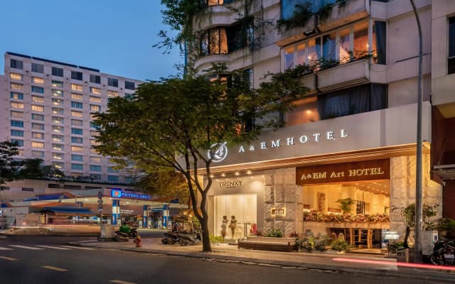 A&EM Art Hotel