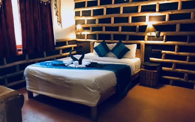 Indraprastha Cottage | Rooms & Caretaker