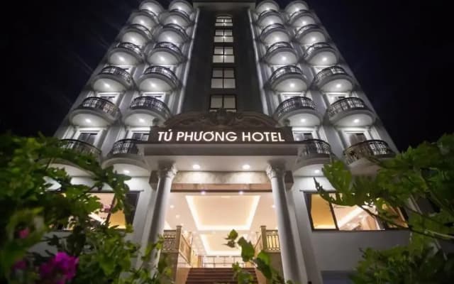 Tu Phuong Hotel TH by Bay Luxury