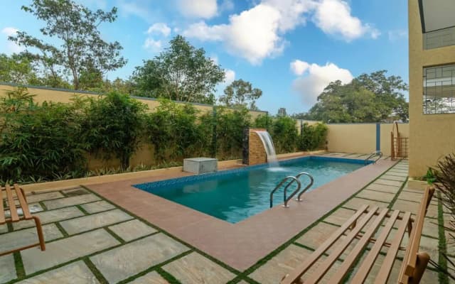 Itsy Hotels Kurinji Stay Inn With Swimming Pool