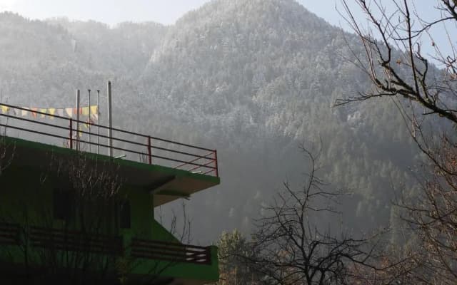 The Royal Orchard Kasol Riverside