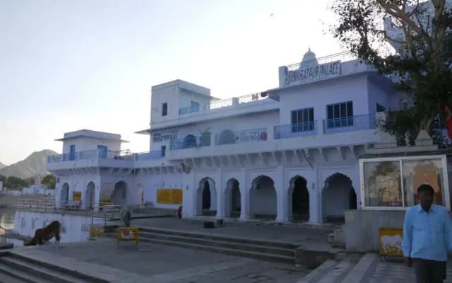 Hotel Bharatpur Palace