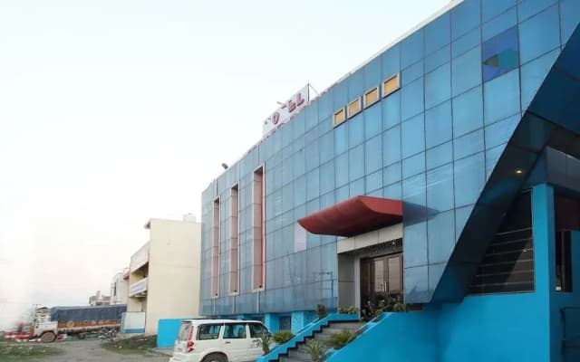 OYO 4754 Hotel Center Point