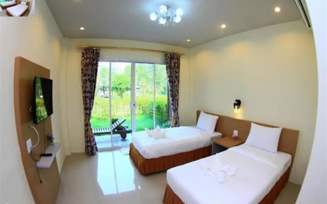 Banana Resort & Spa