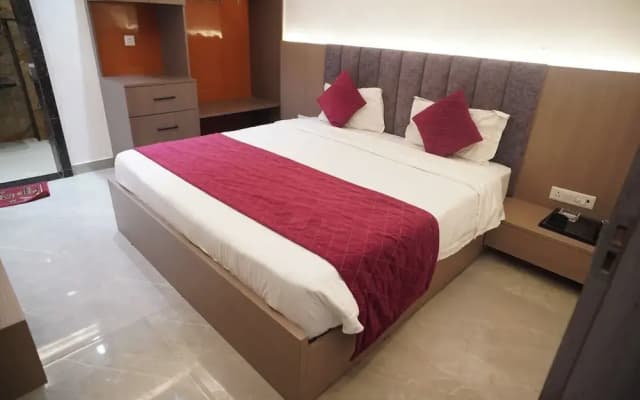 Hotel Mahalaxmi Grand
