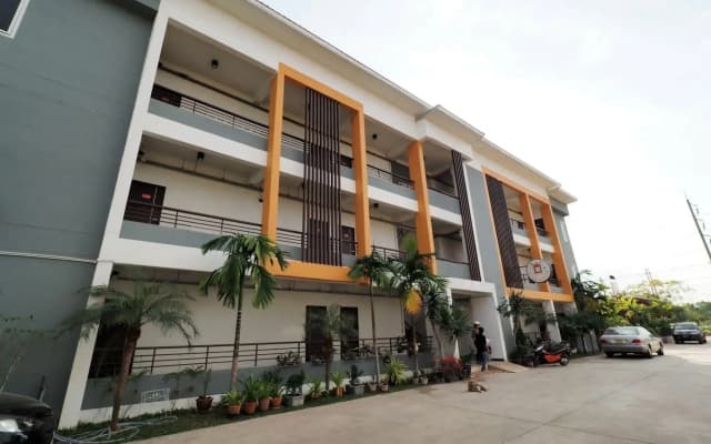 Ban Suan Dokmai