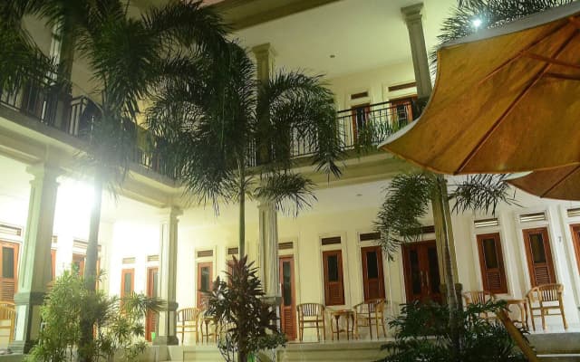 Budget Door Legian Inn