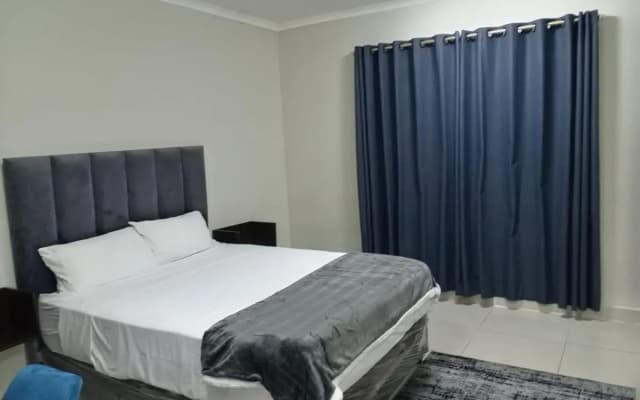 Bayside Suites West Street (Uniciti)