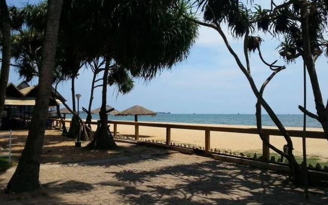 Earls Regent Negombo