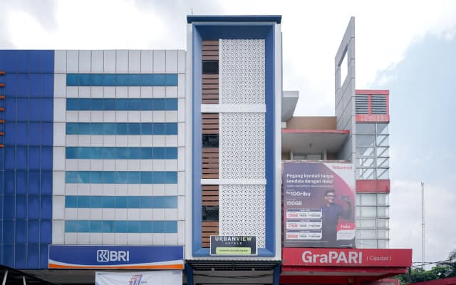 Urbanview Hotel Syariah de Umbrella Ciputat