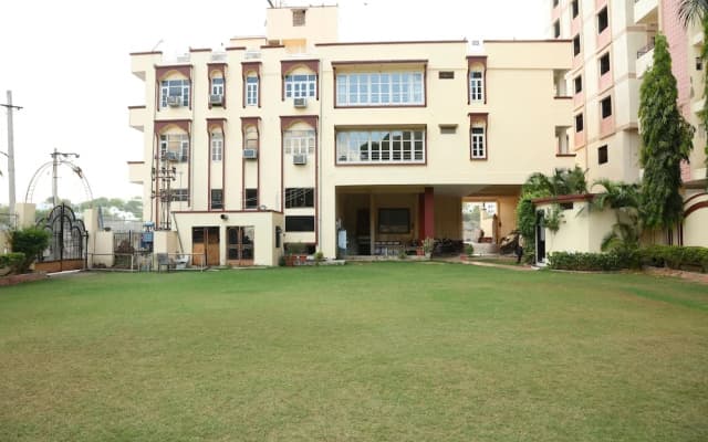 Hotel Garden View