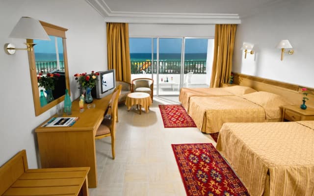 Le Soleil Bella Vista Resort