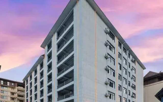 Dieman B&B Hotel (Xishuangbanna Jinghong Gasa Airport Railway Station)