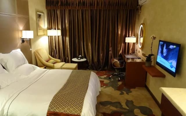 Yiya Sunshine Hotel Guanshang - Kunming