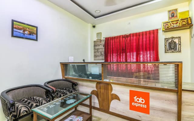 FabHotel Yashaswi Comforts
