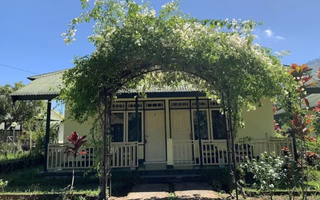 Lembah Rinjani Villa & Resto Syariah by ecommerceloka