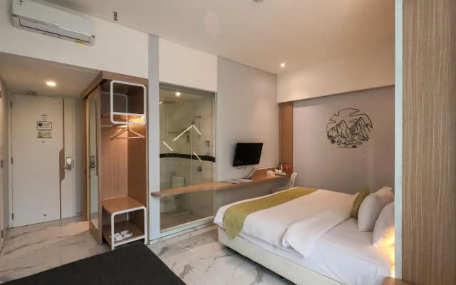 Facade Hotel by Azana