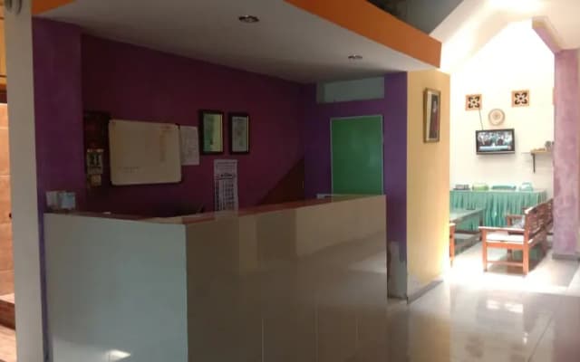 Anugrah Hotel by OYO Rooms