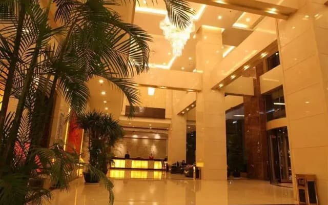 New Land Hotel