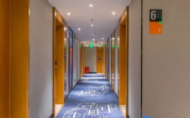 Yeste Hotel (Yulin  Exhibition Centre RT-Mart)
