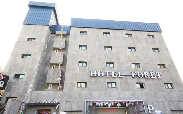 Jeonju Junghwasandong Foret Hotel