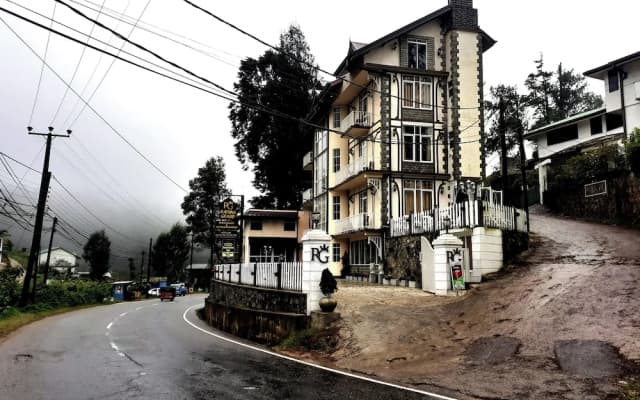 Rathna Grand Hotel Nuwara Eliya