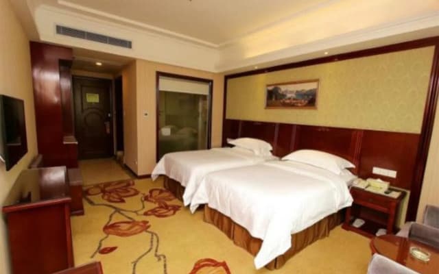 Vienna Hotel Chaoyang High-Speed Train Station