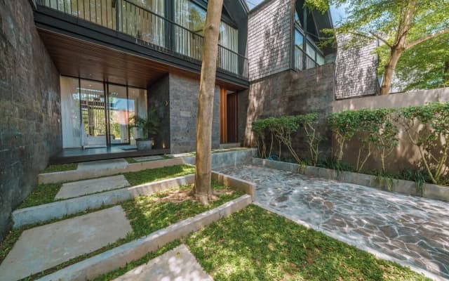 Villa RIZR - Industrial 3BR villa