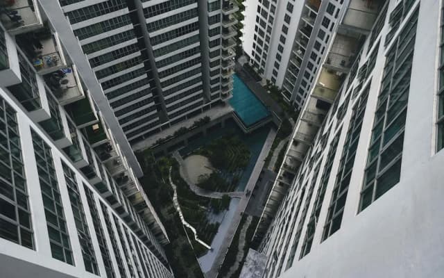 Regalia Residence @ KLCC View Sky Pool by MC