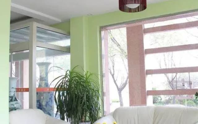 Haixiang Business Hotel