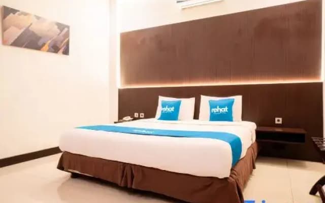 Rehat at Hotel 10 Buah Batu