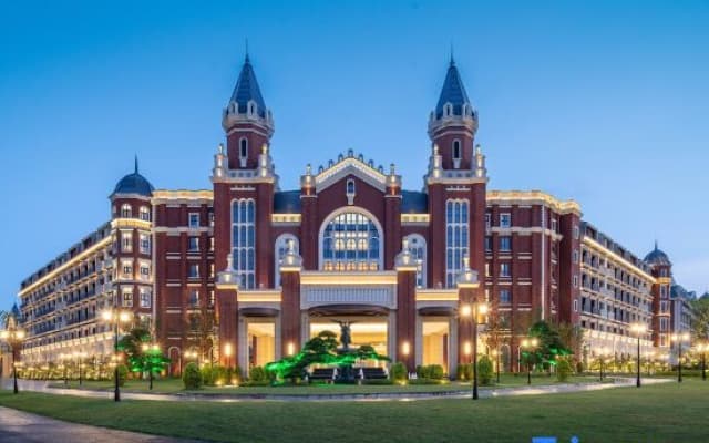 Yancheng Tianmu Hot Spring Resort Hotel