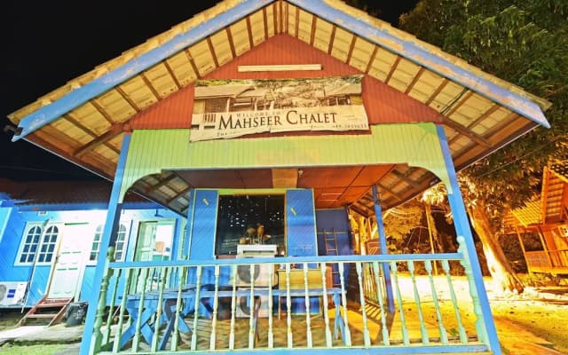Spot On 90619 Mahseer Hostel