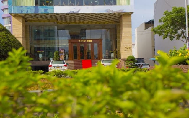 Luxtery Hotel