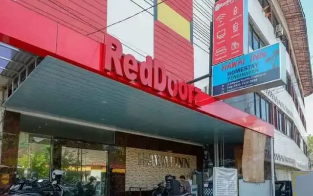 RedDoorz Plus @ Hawai Inn Near Mall of Panakukang