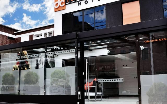 Hotel DC Feria