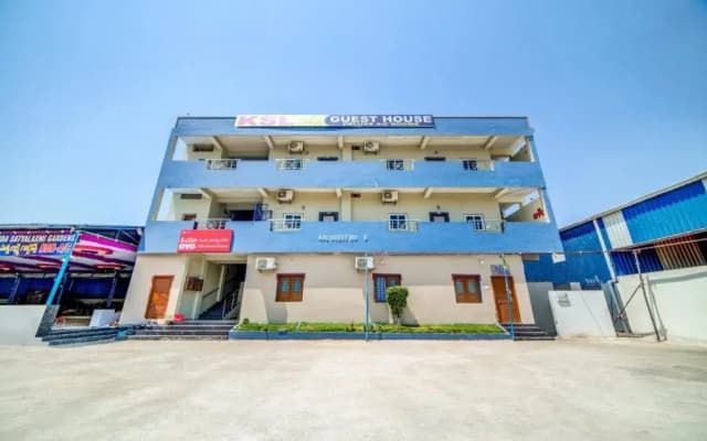Ksl Guest House By OYO Rooms
