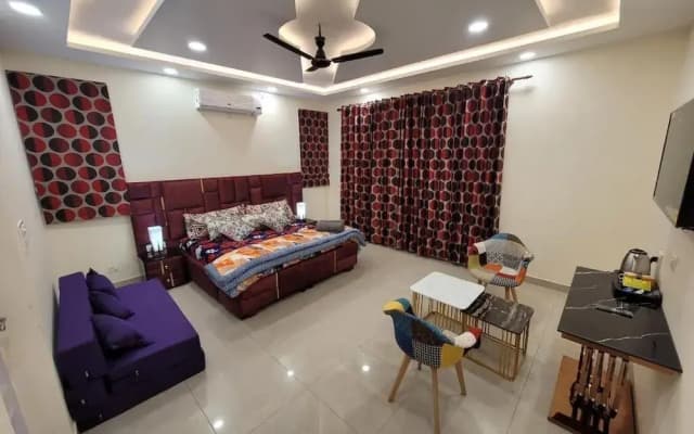 Regalia Home