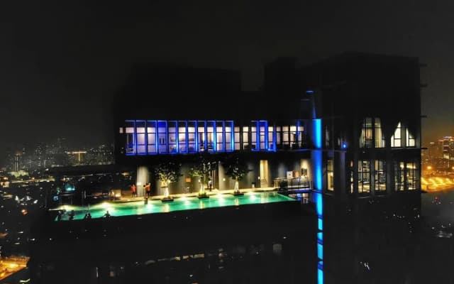 Expressionz Suites KLCC by Like Home