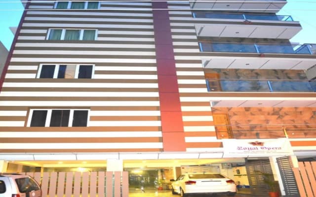 Hotel Royal Opera