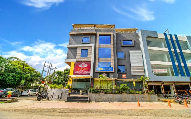 FabHotel Eleven Heights